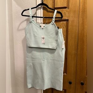 House of Harlow mint green knit set. NWT. Size M.